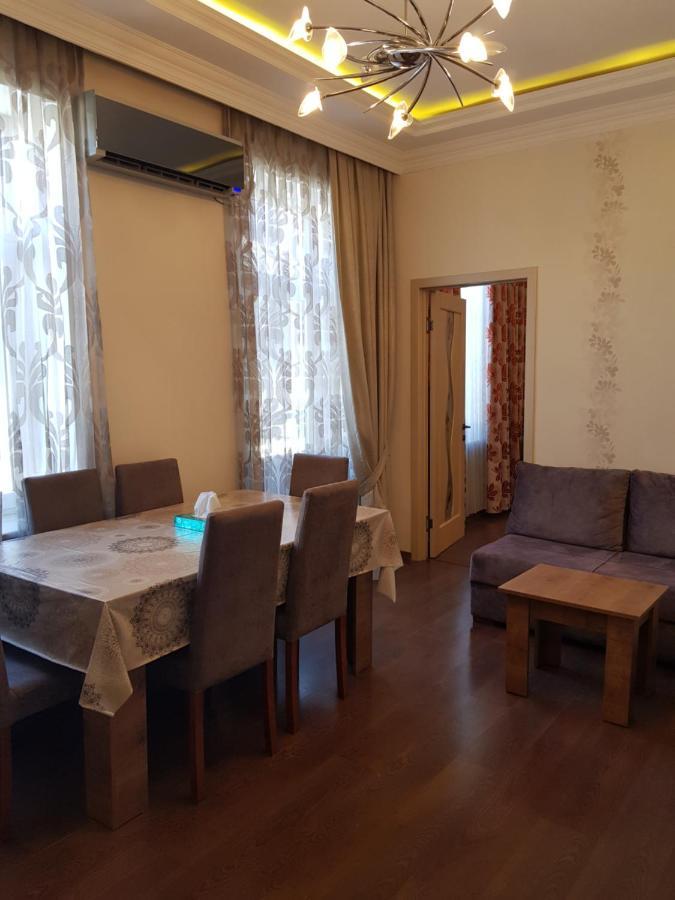 Central Baku Luxury Apartment On Nizami Street エクステリア 写真