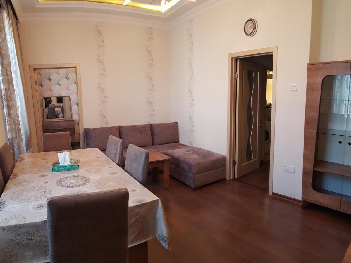 Central Baku Luxury Apartment On Nizami Street エクステリア 写真